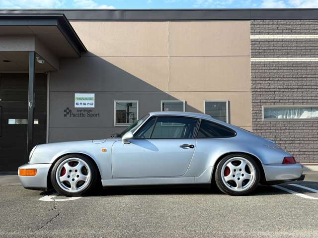 ポルシェ&nbsp;911&nbsp;カレラRS&nbsp;正規D車/左H/ポーラーシルバー全塗装(元色&nbsp;佐賀県の詳細画像&nbsp;その6