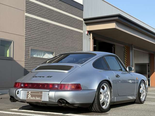 ポルシェ&nbsp;911&nbsp;カレラRS&nbsp;正規D車/左H/ポーラーシルバー全塗装(元色&nbsp;佐賀県の詳細画像&nbsp;その9