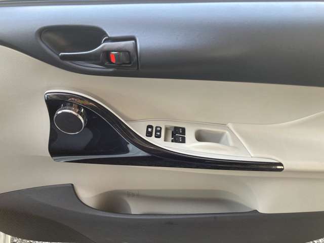 トヨタ iQ 1.0 100G HIDライト/純正15アルミ/Bluetooth 香川県の詳細画像 その16