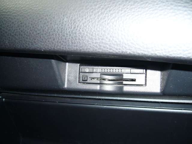トヨタ ハリアー 2.5 ハイブリッド E-Four プレミアム 4WD 純正ナビ LED ETC クルーズコントロール 茨城県の詳細画像 その19