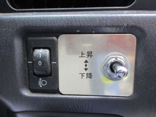 スバル サンバートラック ・電動油圧ダンプ ・エアコン・元公用車 愛知県の詳細画像 その6