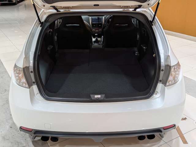 2008 Subaru Impreza Hatchback STI – thumbnail 9