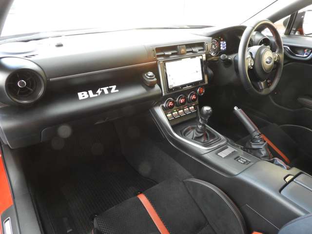 スバル BRZ 2.4 S HKSマフラー BLITZ車高調 STIリアスポ 千葉県の詳細画像 その20