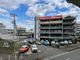 ズラッと並んだ展示車と大きな「ＳＵＶＬＡＮＤ」の看板が目印です！