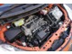 車両入庫チェックではエンジン・機関系を初め、電装装備、内装など１００項目以上のチェックをしています。もちろん試乗も行っていますのでご安心下さい。