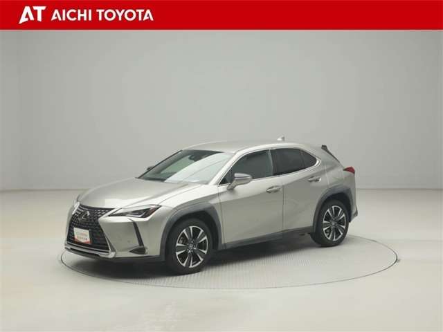 『TOYOTA認定中古車』は「まるごとクリーニング」で綺麗な内外装、「車両検査証」はプロによるチェック、買ってからも安心の「ロングラン保証」、３つの安心安全を標準装備したトヨタのブランドU-Carです