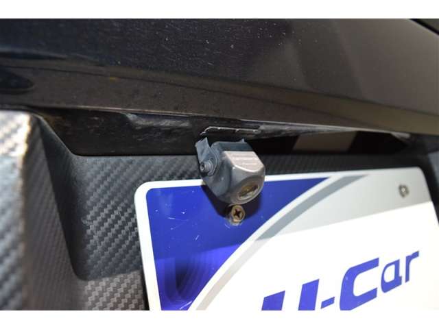 当店は全車『ロングラン保証』付！（1年間、距離無制限　HV車はHV保証付）　別途延長保証もご用意しております♪　ぜひ現車を確認にご来店ください