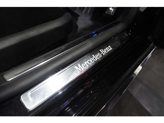 メルセデス・ベンツ Sクラス S500 4マチック AMGライン (ISG搭載モデル) 4WD レザーEXEPKG/パノラマルーフ/黒革3Dコック 岐阜県の詳細画像 その11