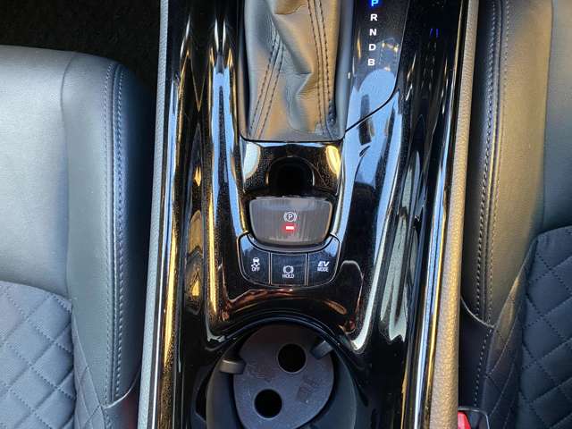 トヨタ C-HR ハイブリッド 1.8 G モード ネロ セーフティ プラス 1オーナ2トーンカラーDオーディオ全カメラ 大阪府の詳細画像 その20