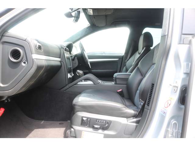 2009 Porsche Cayenne – thumbnail 44
