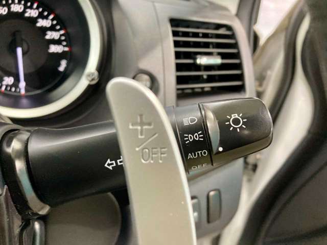 2011 Mitsubishi Lancer Evolution – thumbnail 44