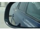 【ブラインドスポットモニター】後方からの並走車両を検知するとドアミラー内の警告灯の点滅により衝突回避ができるセーフティードライブの必須アイテムです。