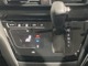 操作簡単オ－トエアコン、スイッチが大きので使いやすく、乗っている人の好みの温度にセットするだけで車内はいつでも快適♪♪