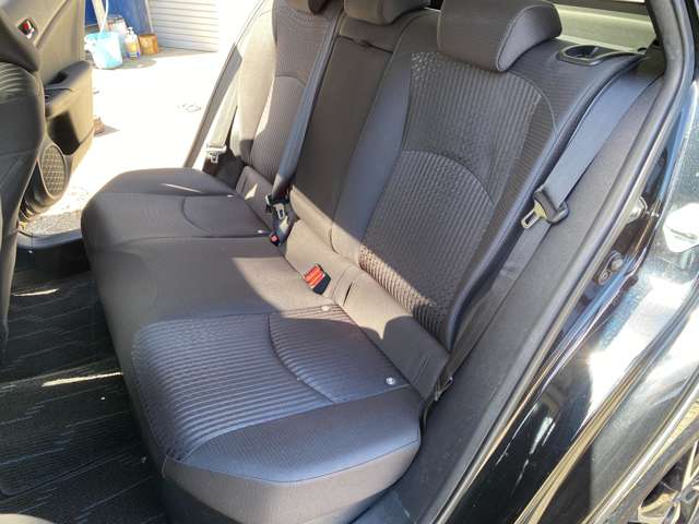 後席には、ＩＳＯＦＩＸ対応チャイルドシート固定専用バー（リヤ左右席／トップテザーアンカー付）があります。
