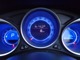 デザイン制に優れたシルバーリングフレームを備えた３連メーター中央に２３０Ｋｍ印字のブルーライトスピードメーター回転式、左タコ回転数計＆シフトレンジ、右にデジタル画像表示でＧＡＳ計ＯＤＯ計を表示致します