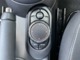 iDriveコントローラー！手元でナビ操作を可能にする事により安全な運転が可能です！