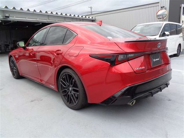レクサス&nbsp;IS&nbsp;300h Fスポーツ モード ブラックS&nbsp;トヨタ認定中古車 ハイブリッド保証&nbsp;兵庫県の詳細画像&nbsp;その10