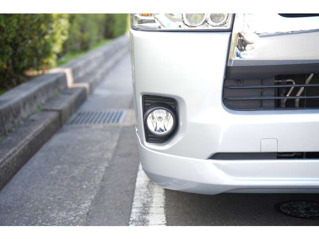 トヨタ ハイエースバン 2.0 スーパーGL ロング 車中泊ベットキット 16インチAWタイヤ 大阪府の詳細画像 その9