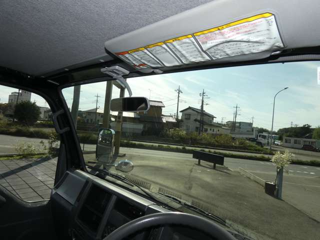 当店が安い理由・・・３、当店は、お車の仕入れ→仕上げ→納車までを、専門業者を利用することなく自社で行て行っておりますので低価格でのご提供が可能となっております。