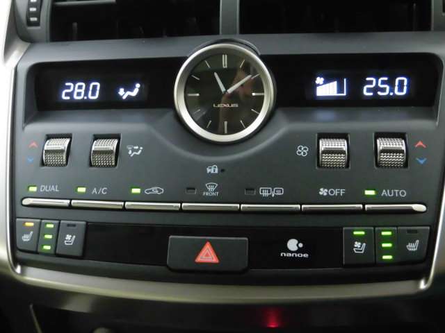 レクサス NX 300 バージョンL 認定中古車 18インチアルミホイール 愛知県の詳細画像 その10