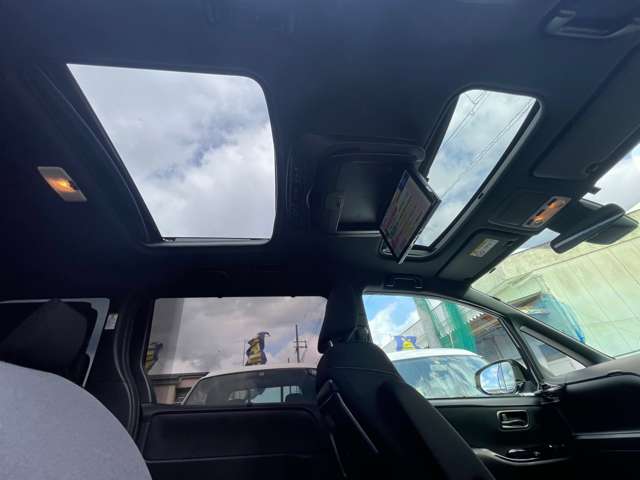 トヨタ ヴォクシー 2.0 ZS アルパインWサンルーフ両側電動1オーナー 大阪府の詳細画像 その8