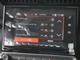 【タッチスクリーン】車の設定やオーディオシステムの操作などが行えます。