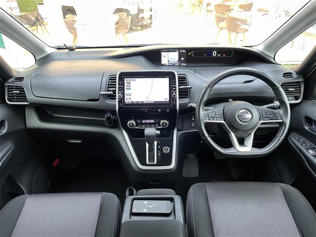 �y�C���p�l�S�́z�w�C���p�l�S�́x�̉摜�ɂȂ�܂��B�ʐ^�̓��e�Ɋւ��Ă��s���_�A�����ⓙ���������܂����炨�C�y�ɃK���o�[�X�܂܂ł��₢���킹���������B