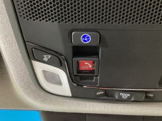 【Ｈｏｎｄａ　ＣＯＮＮＥＣＴ】安心快適なカーライフを実現します。万一の時も緊急通報ボタンやトラブルサポートボタンで２４時間３６５日お客様をサポート。大事なお車の盗難やいたずらなどにも対処します。