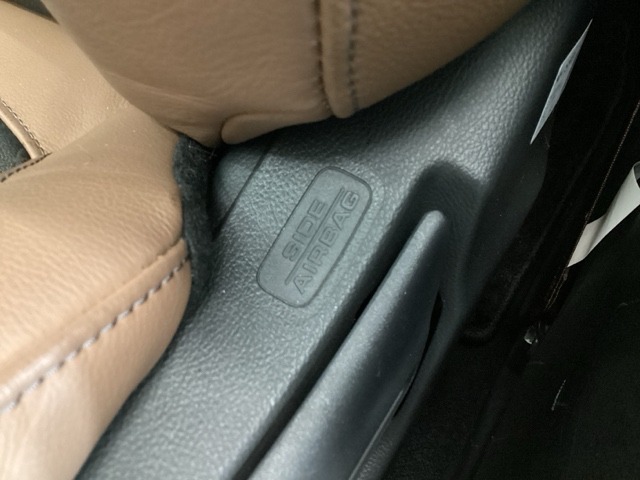 当店での販売車両は、車検整備はもちろん、車検残ありの車両でも点検整備をしっかり終わらせてからお客様へ引き渡し致しますので、安心してご購入いただけます♪
