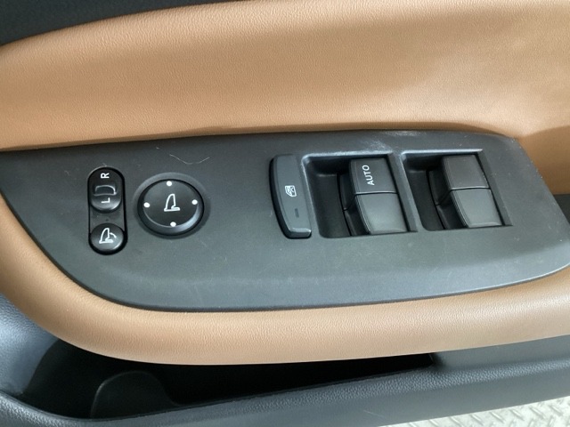 掲載されている写真以外も見てみたい、車の状態を詳しく聞きたいなど、お気軽にお問い合わせください！