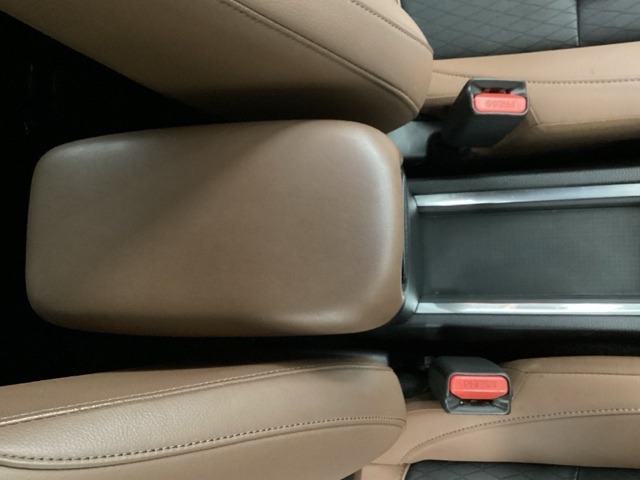 豊富に在庫を取り揃えています！軽自動車からミニバン、セダン、SUV、話題のハイブリッド車など続々入荷しております♪