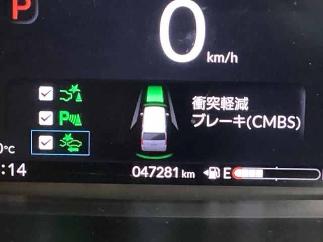 ホンダが推し進める総合先進安全装備のセンシング搭載！ 衝突や斜線はみだしなどの危険が予測される時、センサーが警告。ヒューマンエラーを高度先進技術が補完してくれます。
