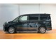 両側パワースライドドア付きだから、狭い駐車スペースなどでの 乗り降りラクラク！小さなお子さまのいるご家庭には嬉しい装備。