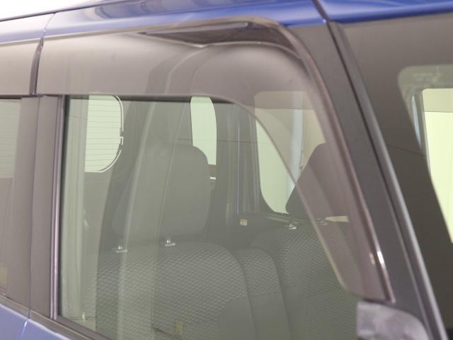 ドアバイザーが既に付いています☆車内に熱がこもらないようにしたい時や換気したい時など少しだけ窓を開けておきたい時にとても便利です♪
