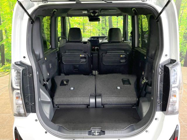普段のお買い物や通勤、送迎等に十分な荷室スペースを確保しております。セカンドシートを倒すと、大きな荷物の積載も可能です♪