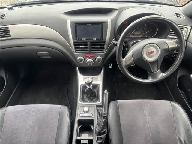 スバル&nbsp;インプレッサハッチバックSTI&nbsp;2.0 WRX 4WD&nbsp;6ヶ月走行距離無制限保証付&nbsp;愛知県の詳細画像&nbsp;その3