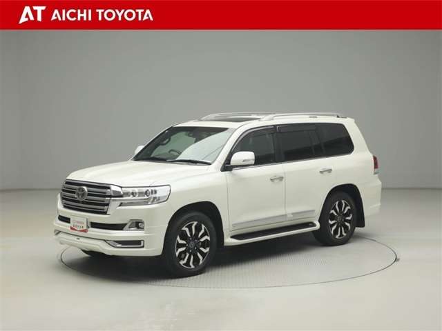 『TOYOTA認定中古車』は「まるごとクリーニング」で綺麗な内外装、「車両検査証」はプロによるチェック、買ってからも安心の「ロングラン保証」、３つの安心安全を標準装備したトヨタのブランドU-Carです