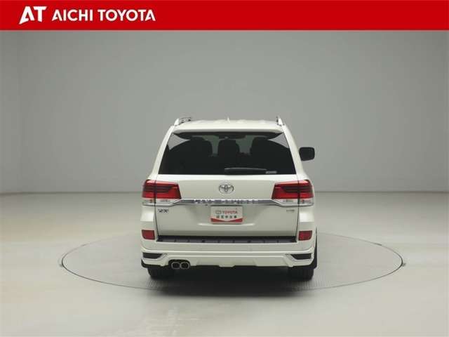 『TOYOTA認定中古車』は「まるごとクリーニング」で綺麗な内外装、「車両検査証」はプロによるチェック、買ってからも安心の「ロングラン保証」、３つの安心安全を標準装備したトヨタのブランドU-Carです