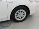 装着タイヤサイズは、２０５／６０Ｒ１６です。純正アルミホイールを装着しております。