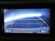 バックガイドモニター付き。車両後方の映像をナビ画面に表示し、駐車などの後退操作をサポートします。