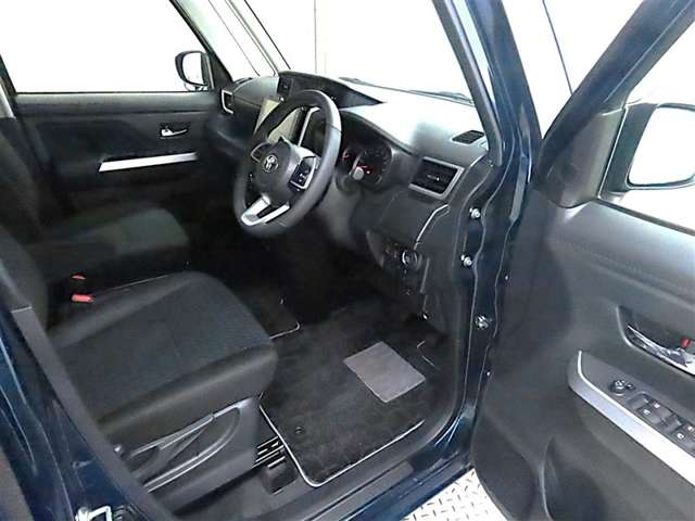 【禁煙車の定義】当店の定義・・・☆タバコ臭くない事☆コゲがない事☆灰皿等の喫煙器具が未使用の事 以上３項目をクリアした場合【禁煙車】と表示します。（現状を表しています。過去の事は、断定できません。）
