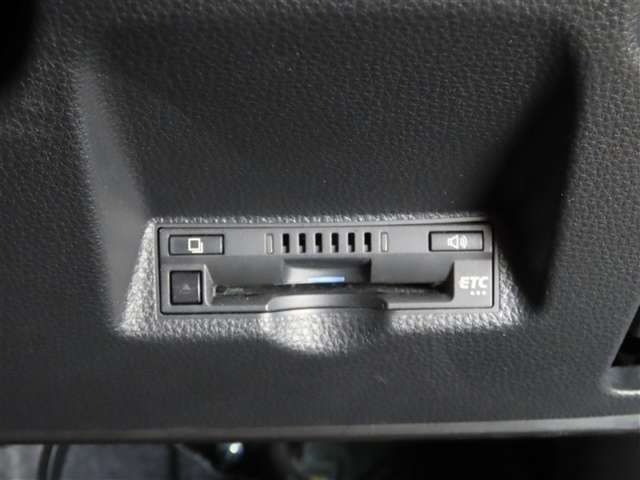 ETC車載器付きです。遠出も快適に行けます。