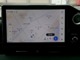 ＤＣＭ（専用通信機）を装備したコネクティッドナビです。なお無償でのご利用期間は限定（令和１０年８月まで）されています。詳しくは営業スタッフにお問い合わせください。