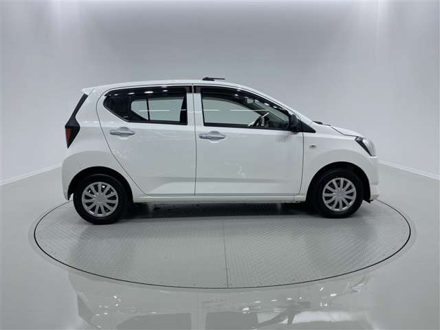 一目でわかる品質表示。厳しいチェックをクリアした高品質車両を揃えています。