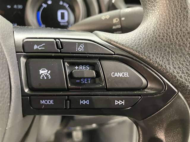 運転席の操作箇所です。ぜひ一度ご来店のうえご覧になってみてください♪