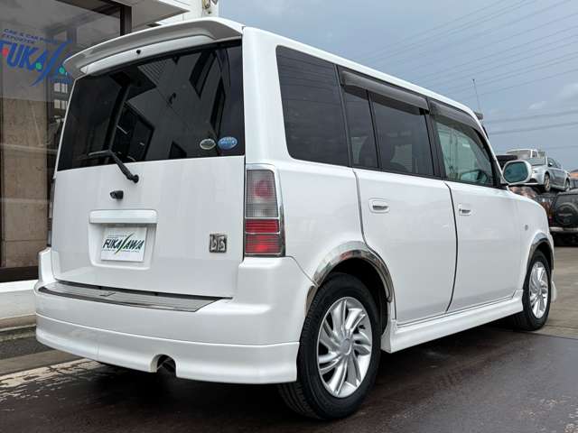 2005 Toyota bB – thumbnail 29