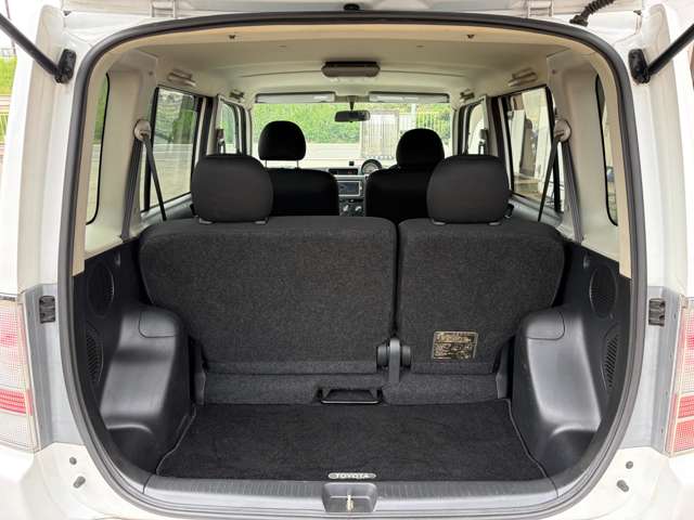 2005 Toyota bB – thumbnail 38
