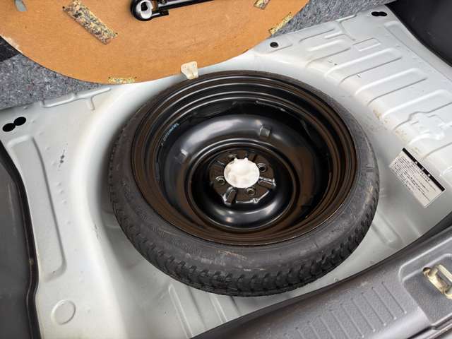 2005 Toyota bB – thumbnail 39