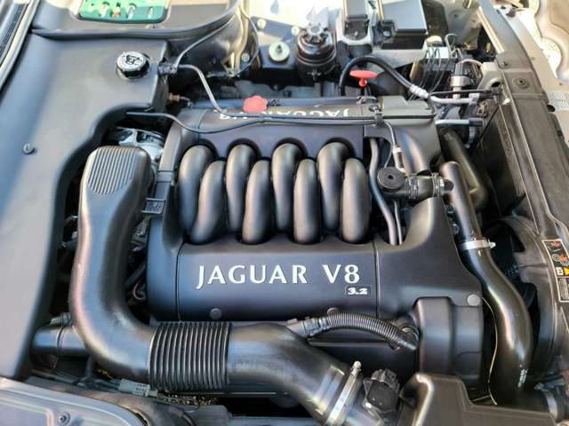 ジャガー XJ XJエグゼクティブ 3.2-V8 本革シート シートヒーター キーレス 16AW 埼玉県の詳細画像 その10