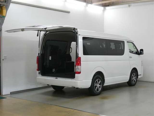お客様のお車探しを一生懸命お手伝いさせて頂きます！ご要望、ご不明な点・ご質問がございましたら、どうぞお気軽にお問い合わせ下さい！